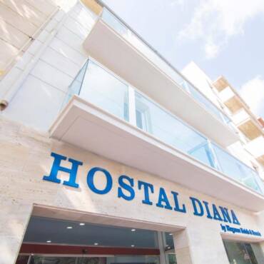 blu hostal diana fachada
